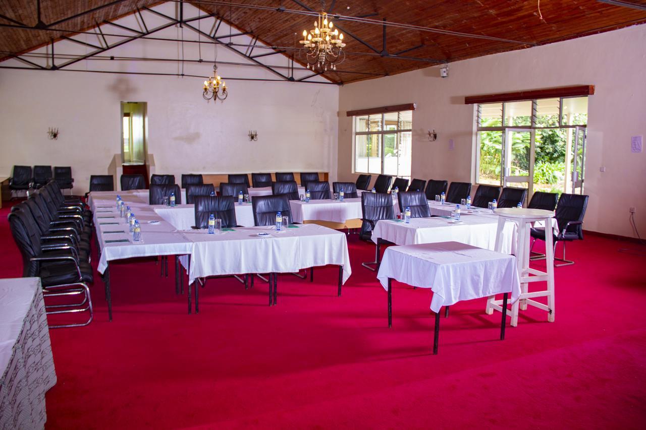 Izaak Walton Inn Embu Esterno foto